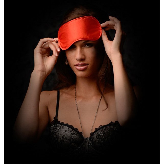 Le Boheme Satin Blindfold - Red