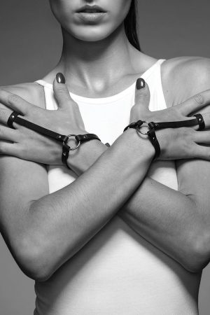 Bijoux Indiscrets Maze Hand Bracelet Harness