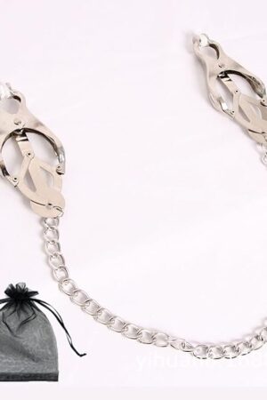 Clover Clip Nipple Clamps, Nipple Clamps with Chain, Non Piercing Nipple Clamps, Breast Nipple Clamps with Metal Chain Sm Flirting Toys for Women Role Play (Silver)