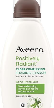 Aveeno Clear Complexion Foaming Oil-Free Facial Cleanser with Soy Extract & 05% Salicylic Acid, Acne Treatment Face Wash for Acne-Prone Skin, Sulfate-Free & Hypoallergenic, 6 fl oz