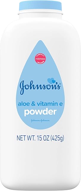 Johnson's Baby Powder with Naturally Derived Cornstarch, Aloe & Vitamin E for Delicate Skin, Hypoallergenic, Free of Parabens, Phthalates & Dyes for Gentle Baby Skin Care, 15 oz
