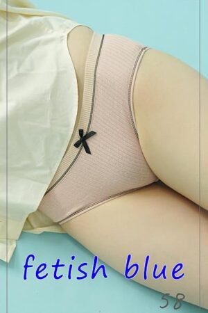 fetish blue58: I asked a stylish sister to take a picture of the fetish part (bluebooks) (Japanese Edition)