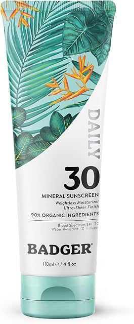Badger Mineral Daily Sunscreen with Zinc Oxide, SPF 30, Larger Tube, Lightweight & Easy to Apply w/No White Cast, Certified Organi, Reef Safe, Vegan, Unscented, 4 fl oz