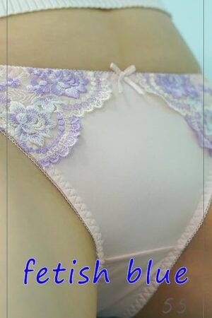 fetish blue55: I asked a stylish sister to take a picture of the fetish part (bluebooks) (Japanese Edition)