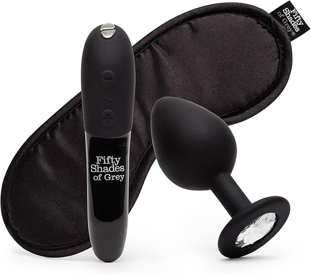 Fifty Shades of Grey Come to Bed Couples Kit ? Adult Sex Toy Kit with Clitoral Bullet Vibrator, Crystal Anal Plug & Satin Blindfold ? Vibrator Bullet with 8 Speeds - Rechargeable & Waterproof ? 3pcs