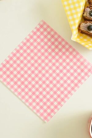 100Pcs Wax Paper Sheets for Food, Basket Liners Food Picnic Paper Sheets Greaseproof Deli Wrapping Sheets, 7 x 7 Inch (Red Checke)