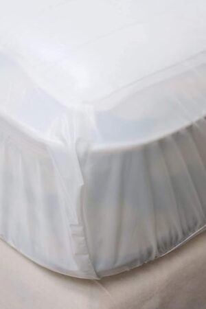 4Gauge Vinyl Plastic Mattress Protector Fitted Sheet Style Waterproof Mattress Cover Breathable and Spill Protection Fits a Mattress Up to 11.5" Deep (Queen 80" x 60" x 11.5 Deep)