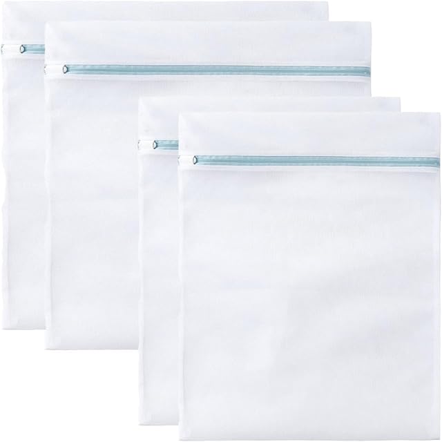 4 Pcs Large Mesh Laundry Bags for Delicates Intimates Lingerie with Zipper 2 Pcs 20? x 24?, 2 Pcs 24? x 24?