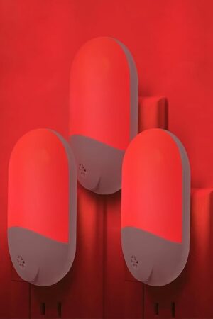 670nm Red Light Night Light for Sleep Therapy[3 Pack] - Auto On/Off LED Night Light Plug into Wall for Baby Nursery Bedroom Bathroom - Melatonin Promoting Natural Sleep Aid - with Dusk to Dawn Sensor
