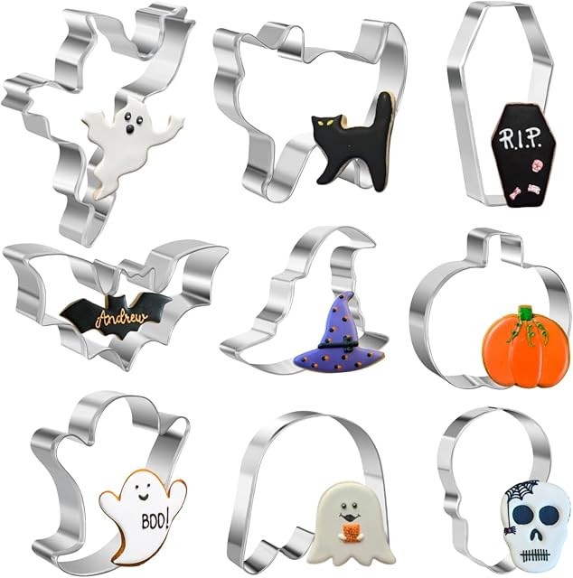 9 Pieces Halloween Cookie Cutters Set for Baking - Ghost,Bat,Cat,Pumpkin,Skull,Coffin and Witch's Hat Shapes Biscuit/Pastry Cutter