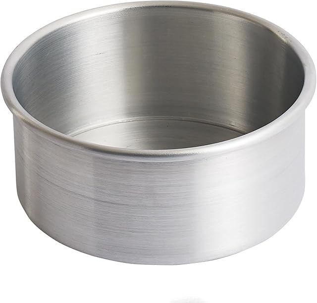 Winco Heavy-Duty Round Aluminum Layer Cake Pan, 6" x 3"