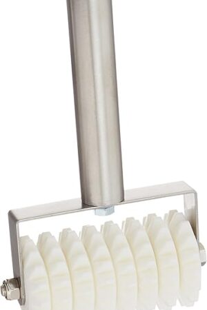 Winco 8-Wheel Dough Roller Docker