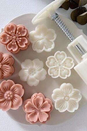 White Mold with 6 Petals 30g Mooncake Mould Hand Press Cookie Stamps, Cherry Blossom Flower Stamps, Mid-Autumn Festival Pastry Tool Pie Making, Cookie Stamps Baking Tools and Accessories