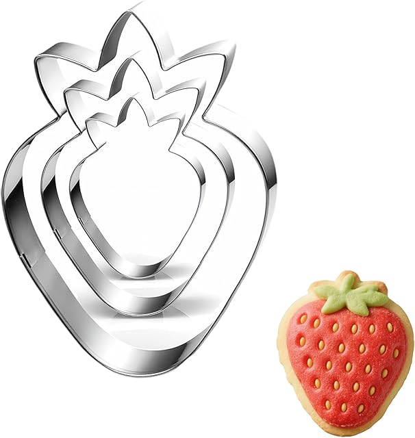 BOXOB 3pcs Strawberry Fruit Cookie Cutter Set, 3.5, 2.5, 1.5 Inch Funny Cookie Baking Tool Sugar Candy Making Cutters Kitchen Utensil for Making Biscuit Bread Dough Fondant Cheese