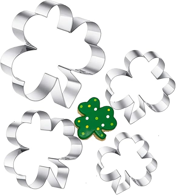 Clover Cookie Cutter Set, 4-Piece St. Patrick's Day Shamrock Cookie Cutter Set, Metal Irish Holiday Party Supplies 4'', 3.2'', 1.85'', 1.3'', Stainless Steel Baking Kit