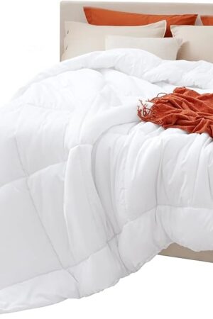 Bedsure Queen Comforter Duvet Insert, All Season Bed Comforter, Quilted Down Alternative Duvet, Box Stitched Comforters with Corner Tabs, Machine Washable, 88 x 88 Inches (White)