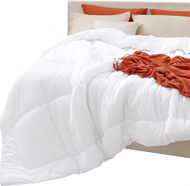 Bedsure Queen Comforter Duvet Insert, All Season Bed Comforter, Quilted Down Alternative Duvet, Box Stitched Comforters with Corner Tabs, Machine Washable, 88 x 88 Inches (White)