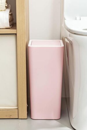Baffect Small Trash Can with Lid Waste Basket Bathroom Garbage Can Dorm Room Essentials for Bedroom, Office, College-2.1 Gallon (Pink)