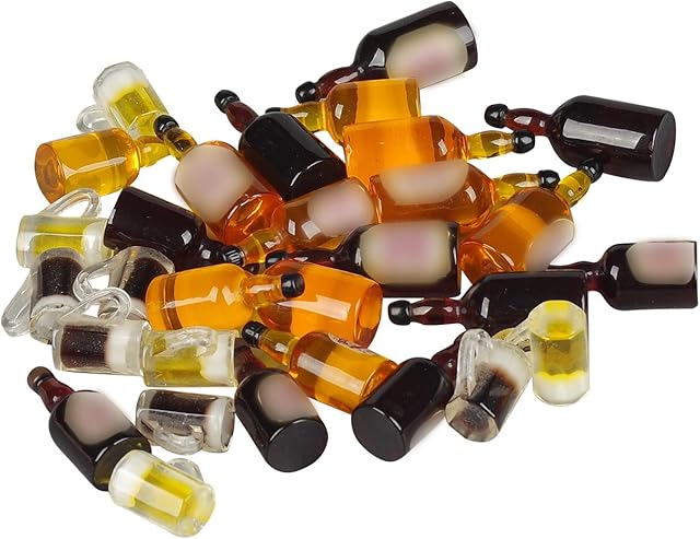 The 32Pcs Miniature Mini Beer Drinks Decoration Beer Glass,Dollhouse Fake Beer Glass,Mixed Wine Drinks Decoration Beer Glass Model Toys, for Doll House Birthday Party Cake Decorations