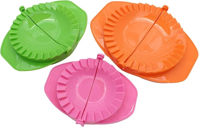 Zoie + Chloe Set of 3 Dough Press - Plastic Pastry Shaper & Empanada Maker Press With Crimped Crust Edges - Kitchen Tools For Making Dumplings, Hand Pie, Ravioli, Pierogi, Turnover - 4?, 5?, 6?