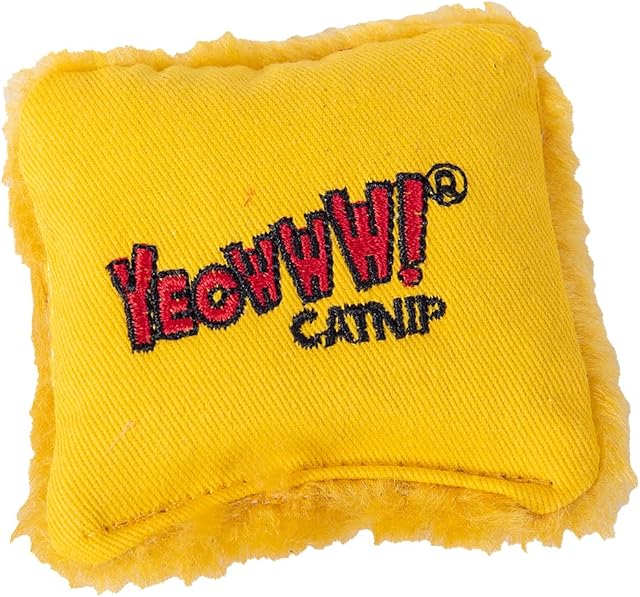 The Yeowww! Catnip Pillows Yellow (Single)