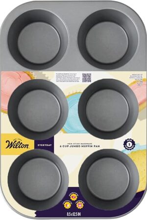 Wilton Everyday Non Stick Jumbo Muffin Pan for Oversized Muffins and Cupcakes, Made without PFAs, 6 Cup Capacity