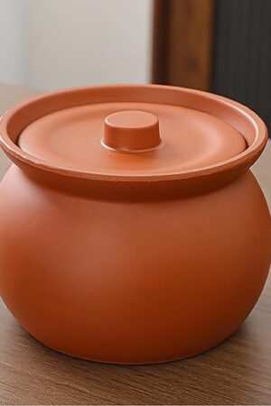 Cute Mini Kitchen Clay Cooking Pot - Traditional Ceramic Pot with Lid for Healthy Cooking - Multipurpose Cooking Pot Use for Home Kitchen or Restaurant 0.6 Quarts-Small