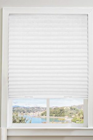 6 Packs Cordless Pleated Light Filtering Fabric Shade 36 in x 72 in Easy to Cut and Install, White, Paper Blinds with 12 Clips
