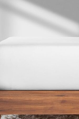 California Design Den Fitted Sheet with Deep Pocket, All-Around Elastic and Head/Foot Side Indicators