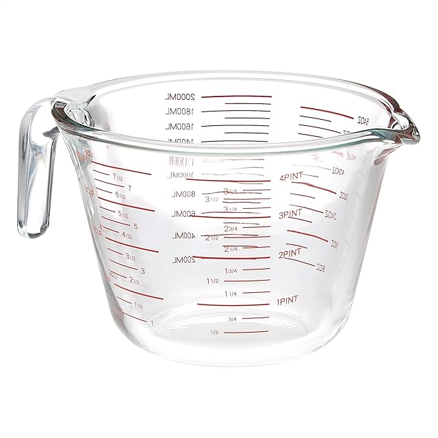 Amazon Basics Glass Measuring Cup, Precise 8 Cup Capacity, Clear Kitchen Measuring Tool, 2 L (Previously AmazonCommercial Brand)