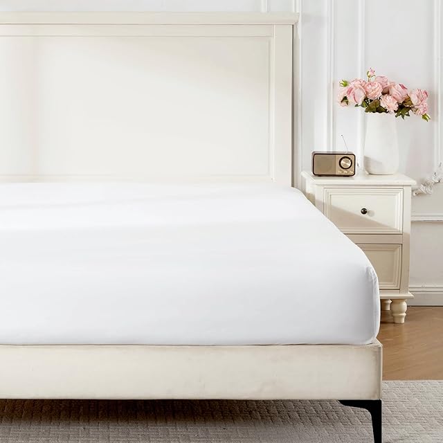 White Queen Fitted Sheet,Soft and Breathable for Sleeping,Cooling Fitted Sheets,16“ Deep Pocket, 1pack (White, Queen)