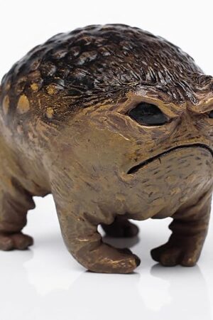 Weird Queer Grumpy Frog Toad Statue Ugly Angry Outdoor Garden Yard Decor Statue Fun Novelty Home Office Decor Sculpture Unique Gift