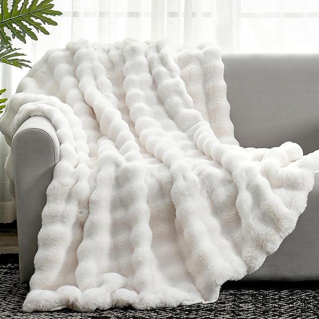 Cozy Bliss Soft Plush Faux Fur Thick Fuzzy Bubble Throw Blanket