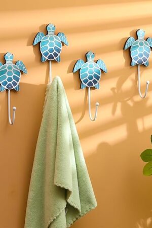 Weysat 4 Pcs Nautical Sea Turtle Wall Hooks Turtle Wall Mounted Key Holder Nautical Bathroom Decor Summer Rustic Decorative Hook for Living Room Bathroom