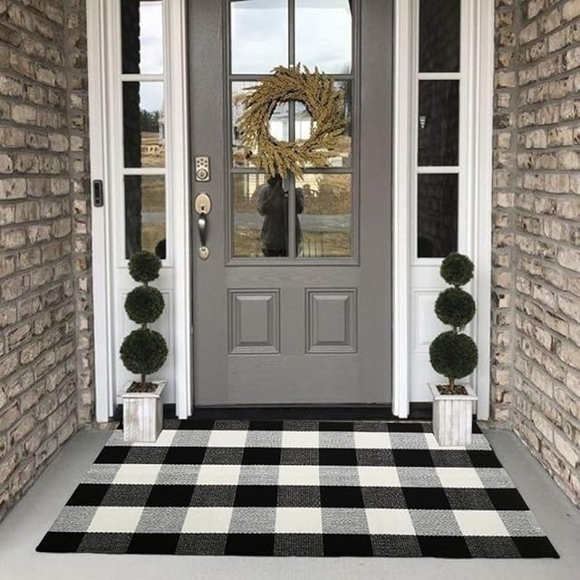Buffalo Plaid Outdoor Rug 27.5'' x 43'' Black and White Check Indoor/Outdoor Area Rugs Cotton Woven