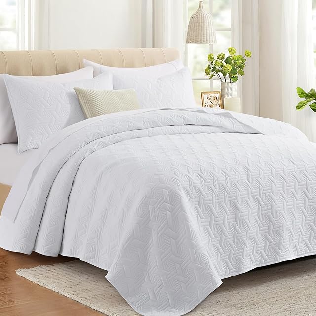 Lavsiry Soft Lightweight Quilted Bedding Set Quilt Bedspread Coverlet Comforter
