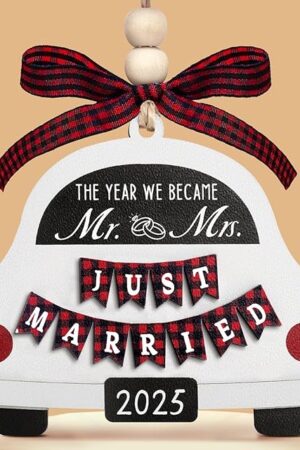Wedding Gifts for Couples 2025, Christmas Married Wood Hanging Ornament 2025 Christmas Mr and Mrs Gifts Bridal Shower Bride to Be Gift Wedding Gift for Newlyweds Just Married Decorations