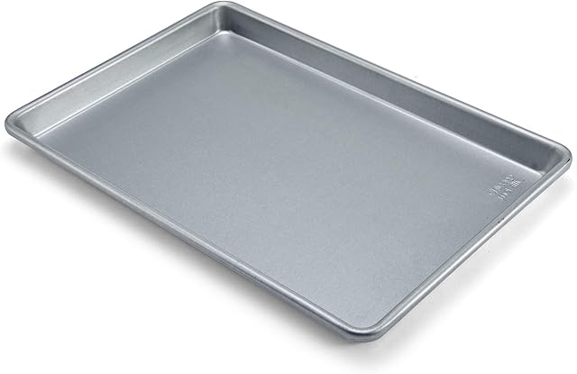 Chicago Metallic Commercial II Traditional Uncoated True Jelly Roll Pan, Make jelly rolls, cookies, pizza, one-pan meals, and more, 15-Inch by 10-Inch