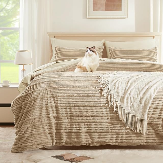 7 Pieces Queen Comforter Set Beige Fleece Striped