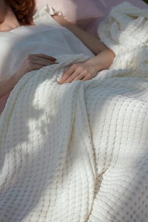 Bedsure Cooling Blanket Lightweight Breathable