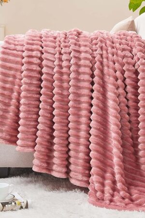 BEDELITE Fleece Throw Blanket for Couch – 3D Ribbed Jacquard Soft and Warm Decorative Fuzzy Blanket – Cozy, Fluffy, Plush Lightweight Pink Throw Blankets for Bed, Sofa, 50x60 inches