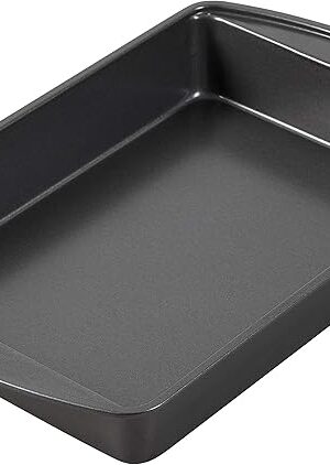 Wilton Gold Premium Non-Stick Warp-Resistant Bakeware, Made without PFAs, Large Loaf Pan, 9.25 x 5.25 in, Packaging May Vary