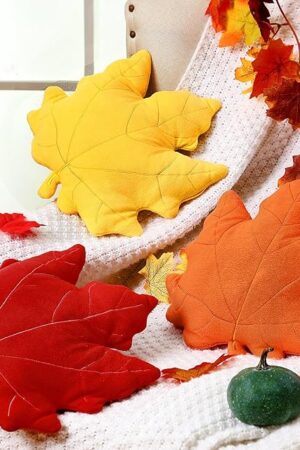 3 Pcs Fall Throw Pillows Maple Leaf Pillow Fall Autumn Maple Shaped Pillows 3D Leaves Decorative Soft Plush Pillow Cushion for Home Bedroom Thanksgiving Party Living Room Couch Sofa Car