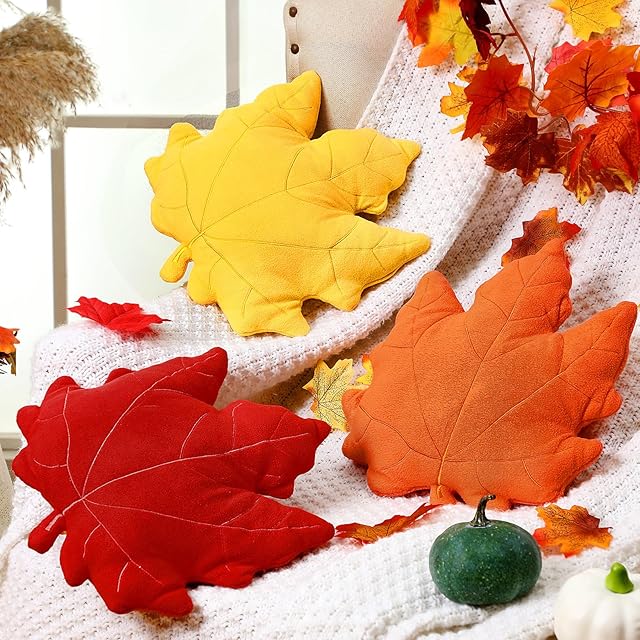 3 Pcs Fall Throw Pillows Maple Leaf Pillow Fall Autumn Maple Shaped Pillows 3D Leaves Decorative Soft Plush Pillow Cushion for Home Bedroom Thanksgiving Party Living Room Couch Sofa Car