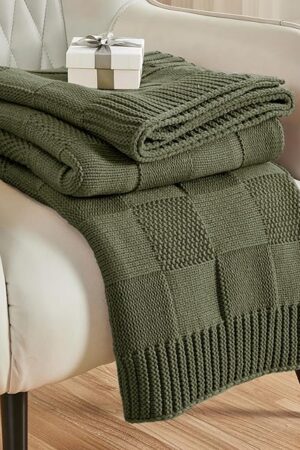 CozeCube Check Knit Throw Blanket, Olive Green Checkered Throw for Couch, Decorative Christmas Soft Cozy Warm Knitted Blanket for Bed Sofa Living Room, 50"X60"