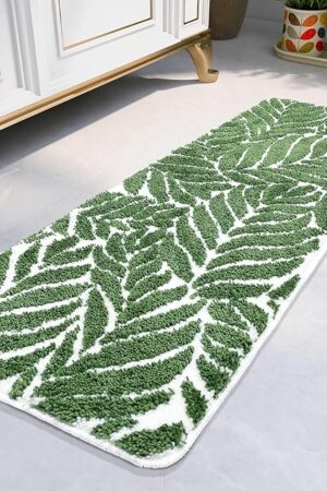 Bathroom Runner Rug - 4ft Long Bathroom Rug Green Long Bath Mat Leaf Bedroom Decor 47 Inches Rugs Water Absorbent Bath Rugs for Bathtub Leaves 18" x 47"