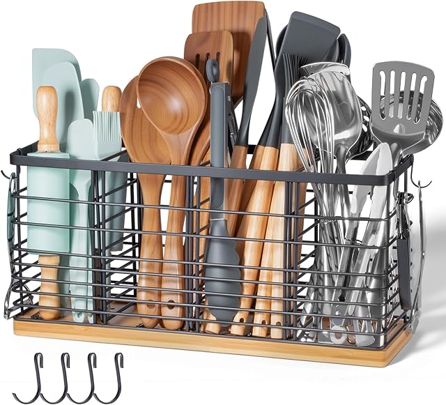 510 Ft³ Metal Extra Large Kitchen Utensil Holder with Wooden Base, 4 Compartments Organizer for Kitchen Countertop Matte Black Holder with 4 Hooks for Cooking Utensils & Tools Storage