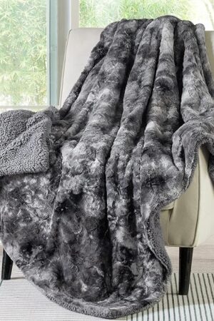 Bedsure Sherpa Fluffy Throw Blanket - GentleSoft Fleece Warm and Cozy Throw for Women Gift, Plush & Fuzzy Faux Fur Blanket for Couch, Sofa and Bed Decor, Tie Dye Design, Grey, 50x60 Inches
