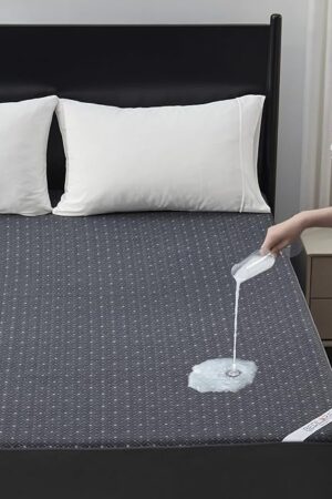 BEDLORE Queen Mattress Protector, Waterproof Noiseless Mattress Cover with Deep Pocket for 6-18 inches Mattress, Soft Breathable Mattress Pad Machine Washable (Dark Gray)