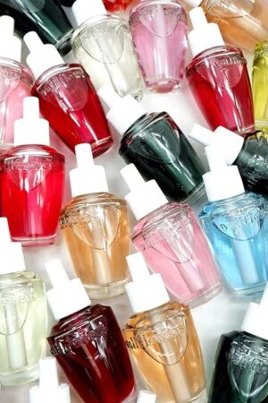 Bath and Body Works 3-Pack Wallflowers Fragrance Refills (Assorted Mystery Scents, Flat Bottom)